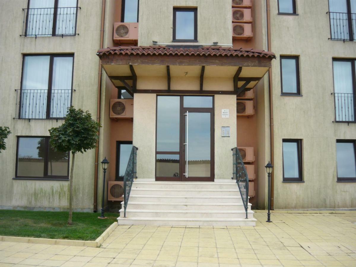 דירות קברנה Kaliakria Apart מראה חיצוני תמונה